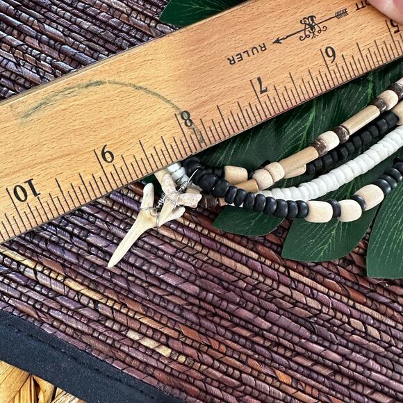 BOGO FREE SHARK TOOTH BEADED PUKA SHELL BUNFLE LOT NECKLACES - Picture 3 of 4